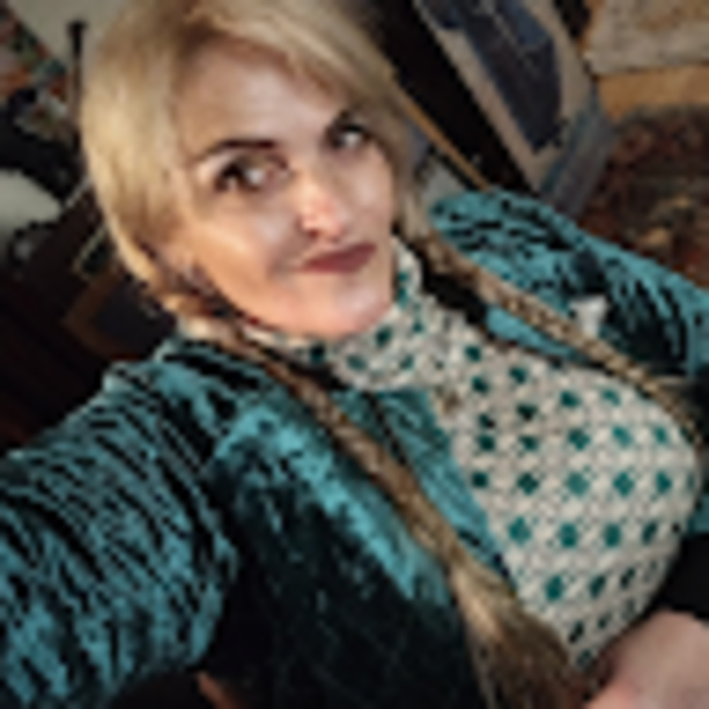 Meet your Posher, Talia